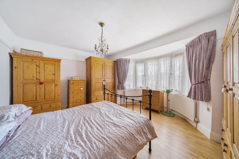 Bedroom- click for photo gallery